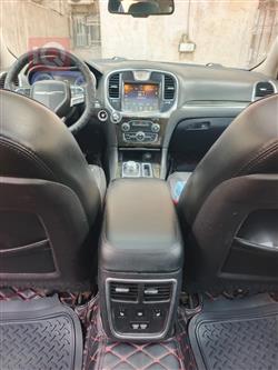 کرایسلەر 300